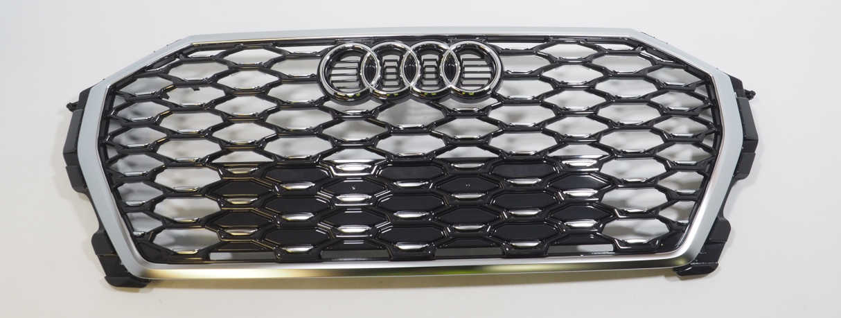 83F853651BRN4 VAG Решетка радиатора
