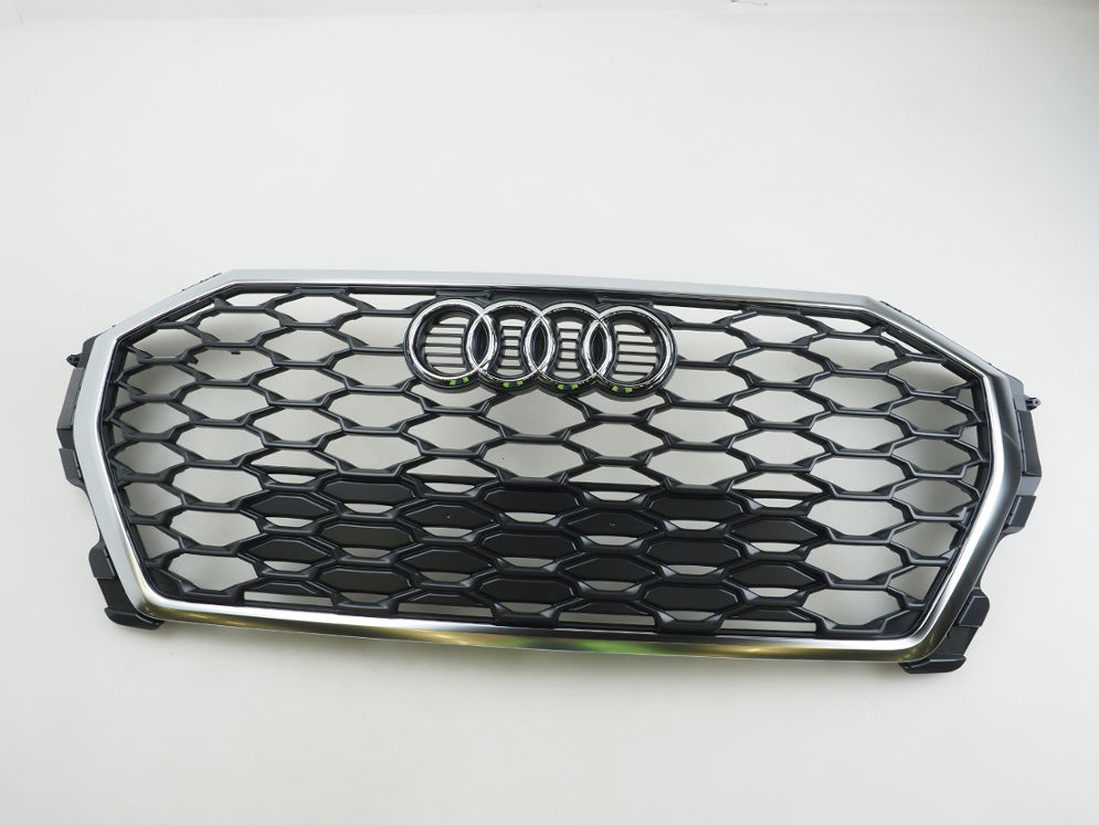 83F853651RU6 VAG Решетка радиатора