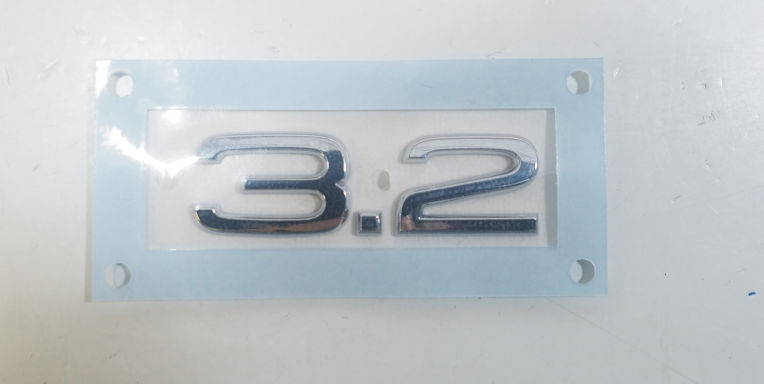 Фирменный значок VAG 8P0853743D2ZZ цена, от 26.01 USD