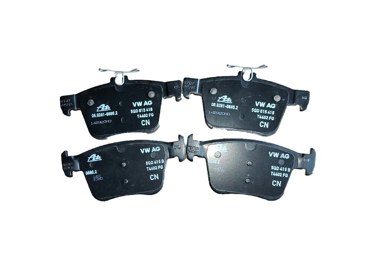 8V0698451 VAG Колодки тормозные дисковые комплект