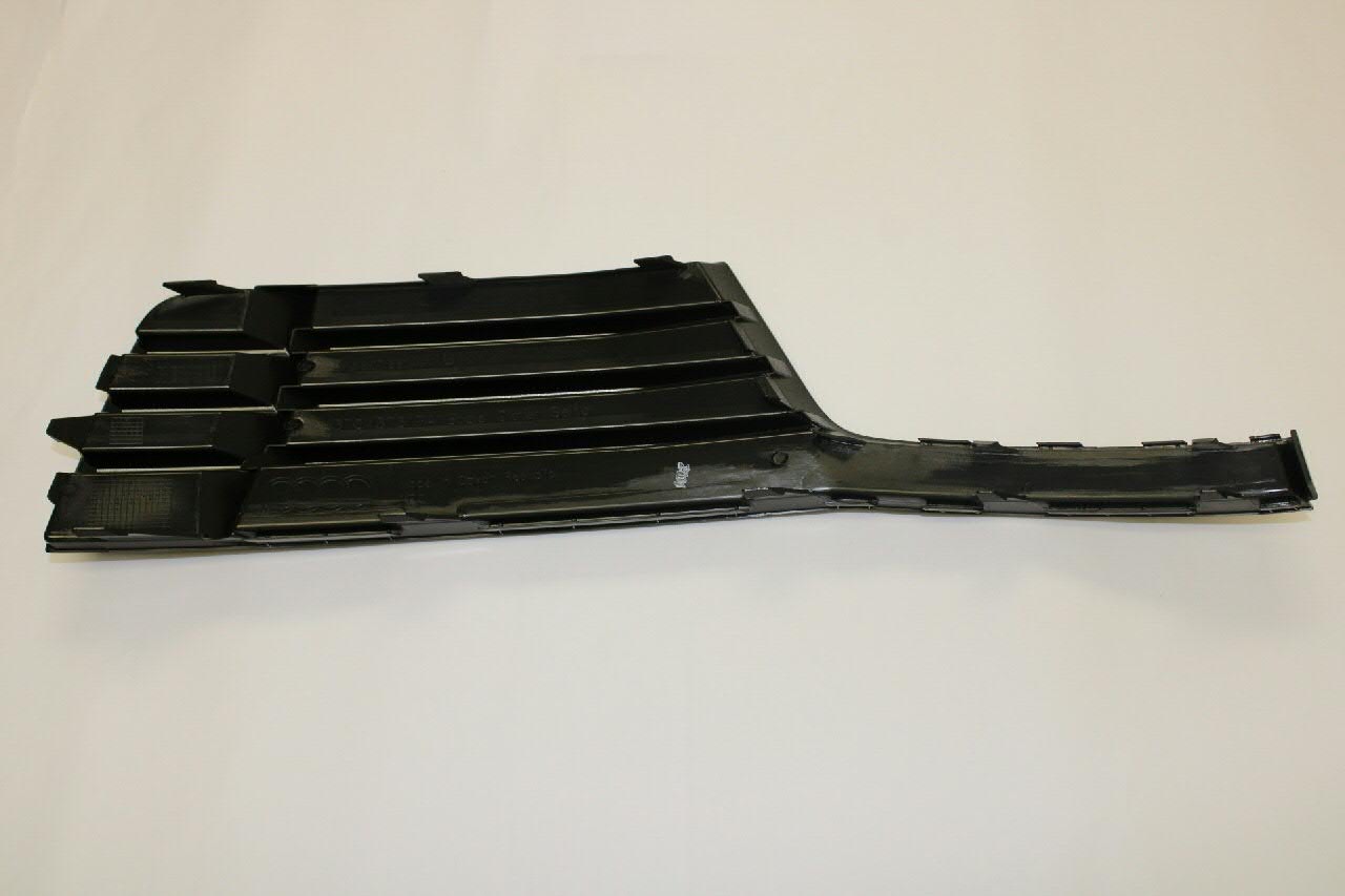 Решетка переднего бампера, левая VAG 8V3807681AA9B9 цена, от 24.86 USD