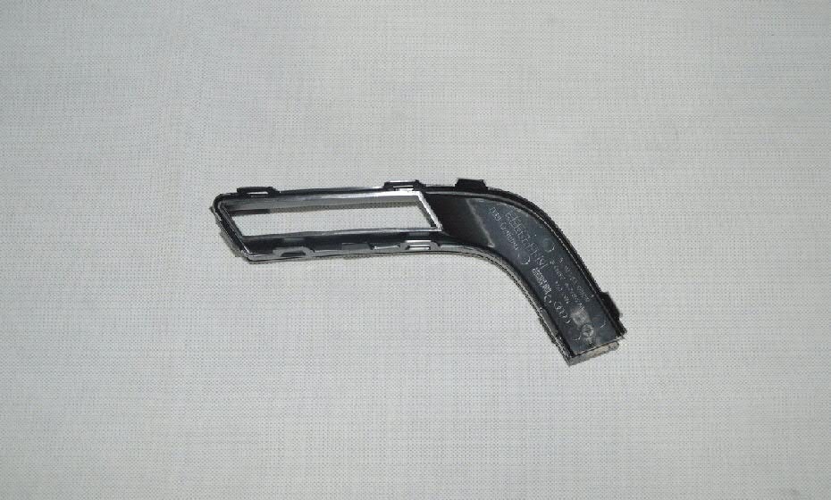 VAG 8V3807824 цена, от 67.80 USD