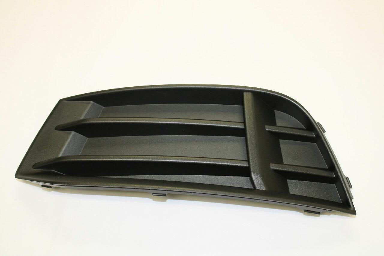 Заглушка ПТФ бампера переднего левая VAG 8V5807681AA9B9 цена, от 18.92 USD