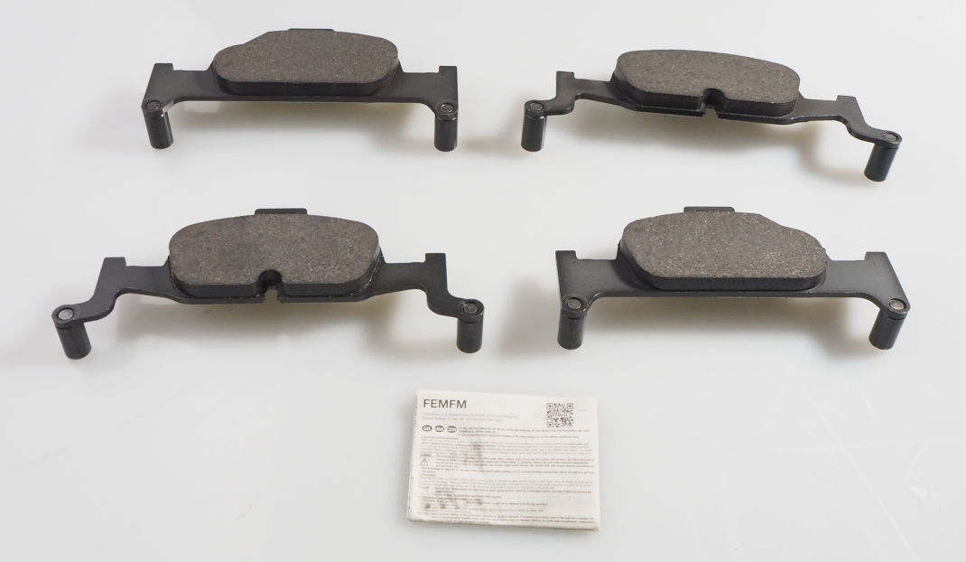 8W0698151AQ VAG Колодки передние