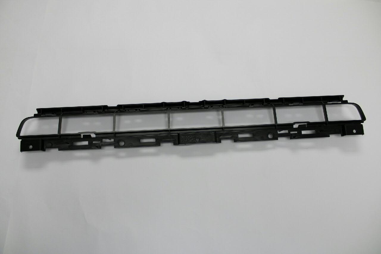 Решетка бампера 13D227 Polcar